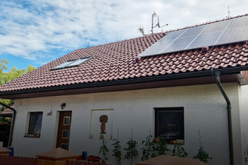 Rodinný dům s fotovoltaickým panelem